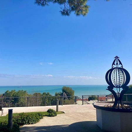 B&B Residenza Leonardo Falconara Marittima Kültér fotó