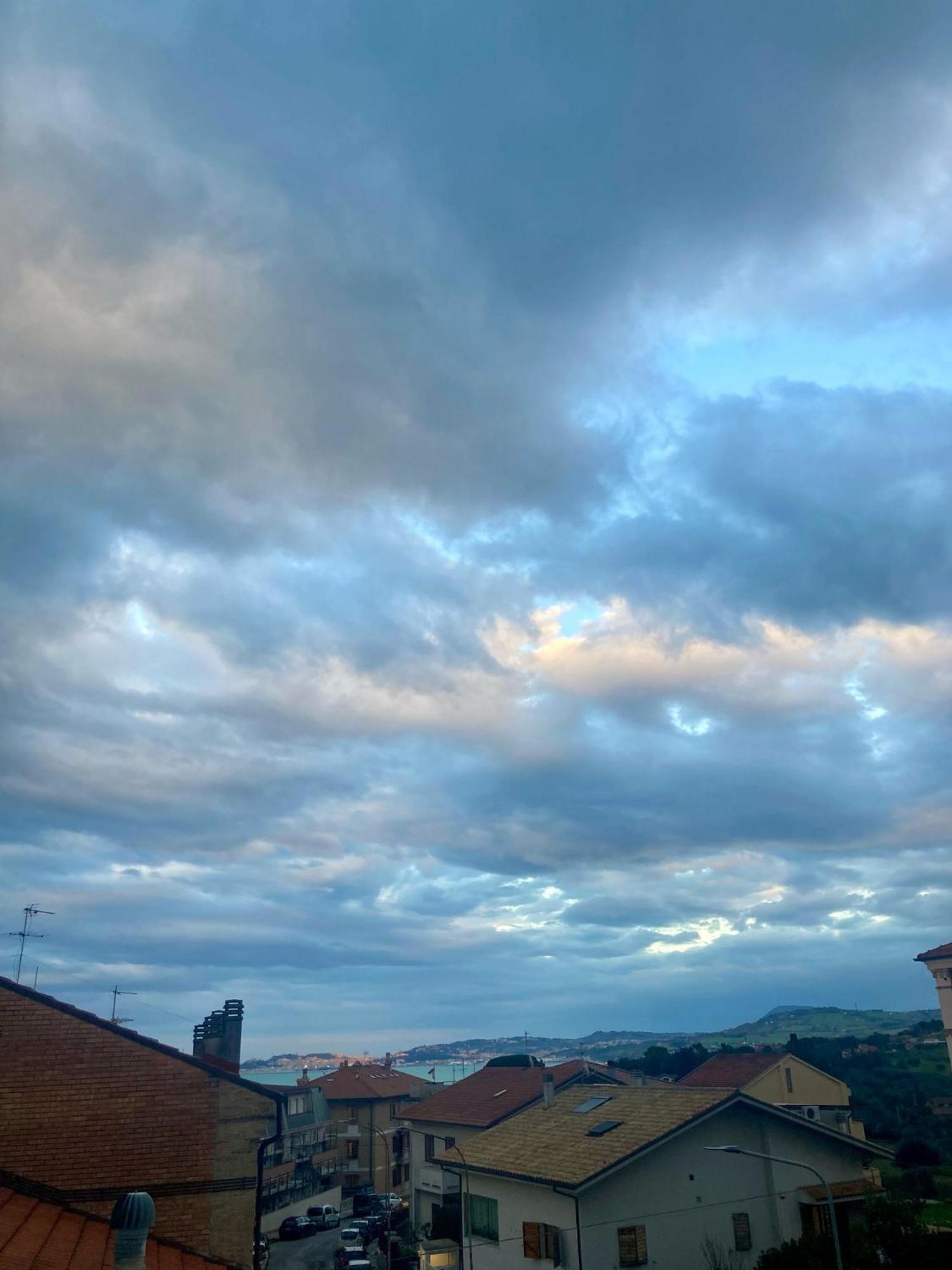 B&B Residenza Leonardo Falconara Marittima Kültér fotó